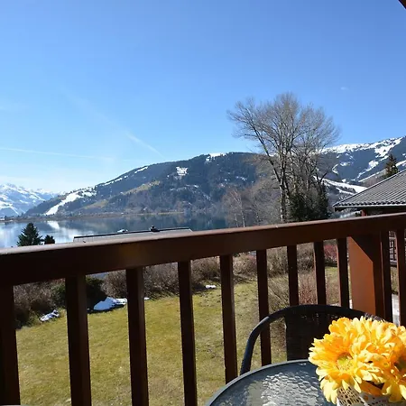 And Mountain View - By Z-k-h Zell am See
