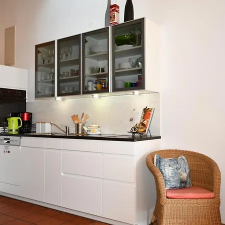 Apartment And Mountain View - By Z-k-h Zell am See